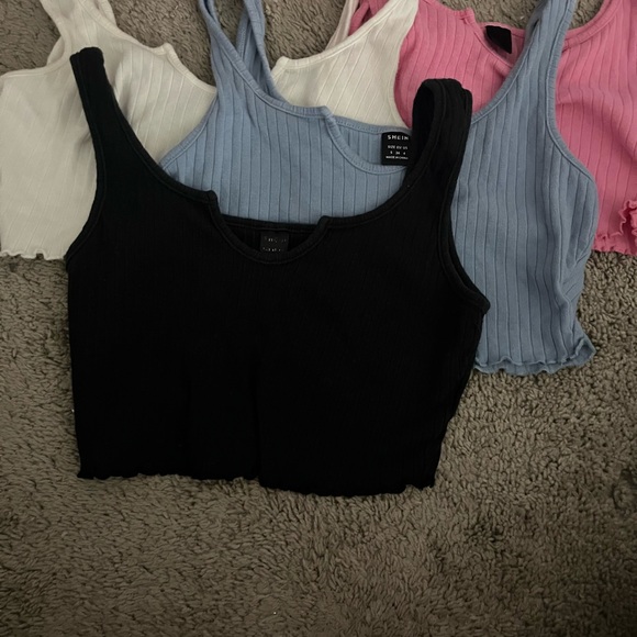 4 SHEIN shirts - Picture 2 of 5